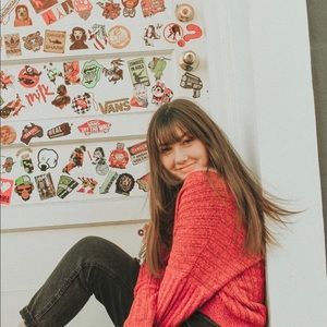 Meet your Posher, Chloe